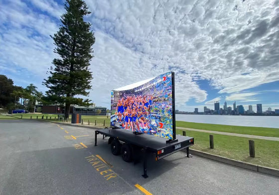 Trailer Mobile pitch 10mm 16x16 pixels LED Advertising Screen